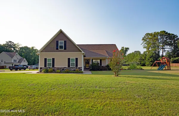 $339,000 | 200 Gillcrest Court, Jacksonville, NC 28540