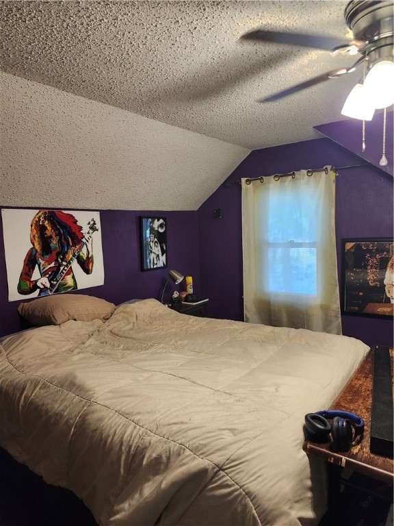 17 6th Avenue Woonsocket, RI 02895 - Photo 4 of 8 Gallery Image 4