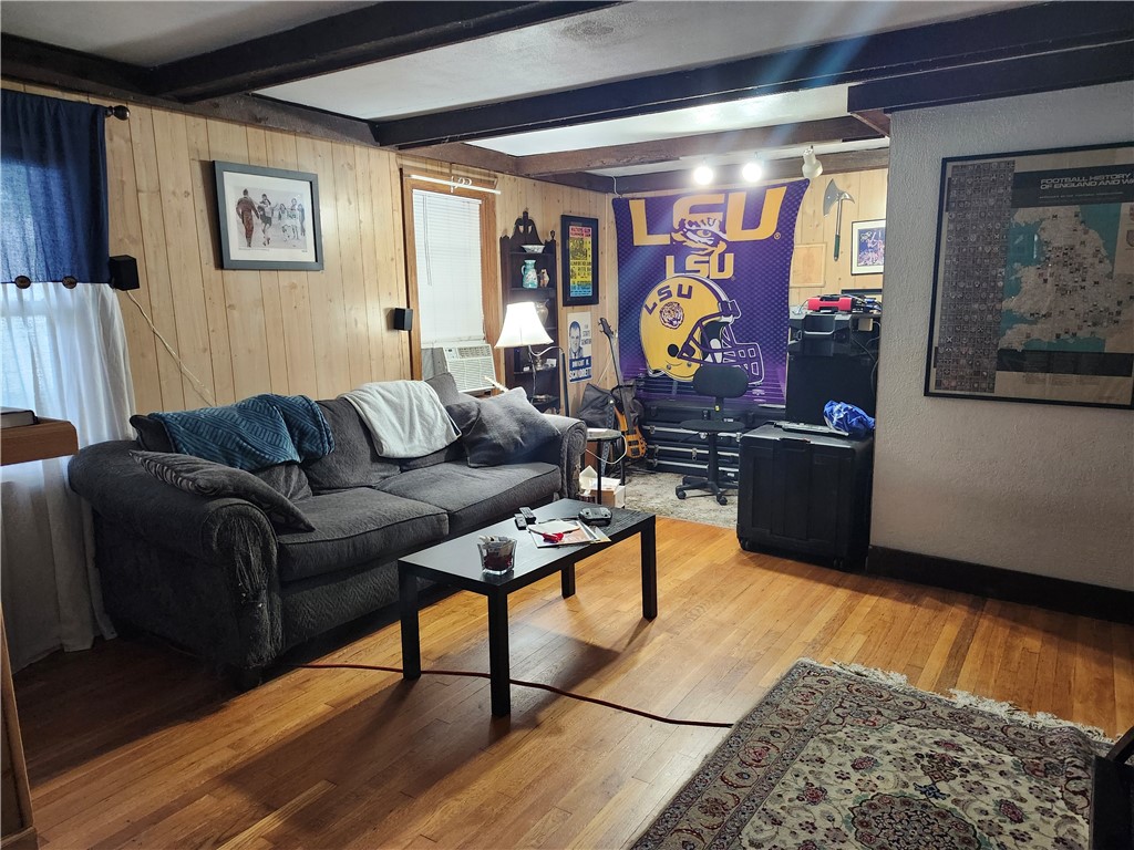 17 6th Avenue Woonsocket, RI 02895 - Photo 5 of 8 Gallery Image 5