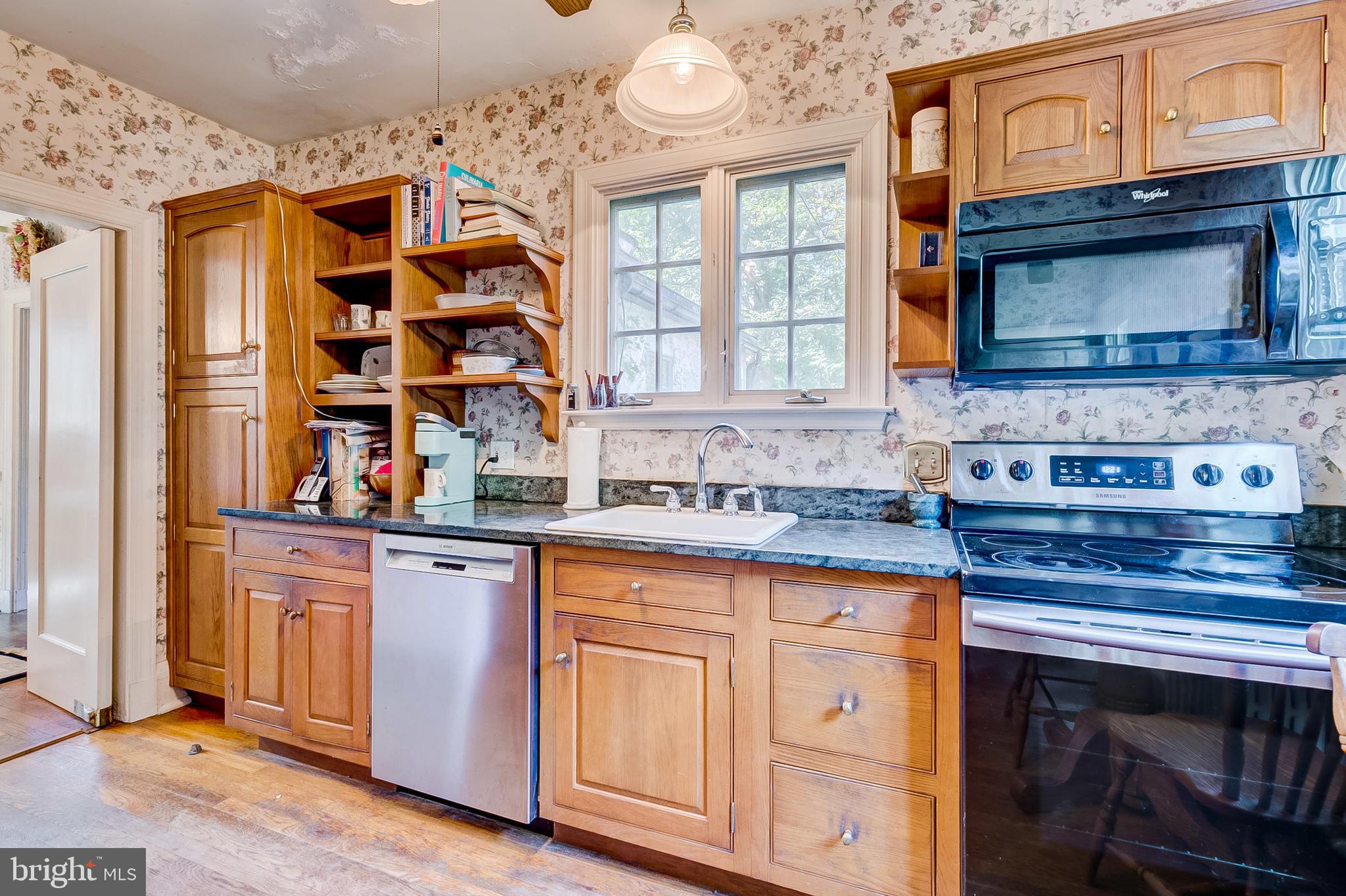 2234 Crest Road Baltimore, MD 21209 - Photo 26 of 59 Kitchen