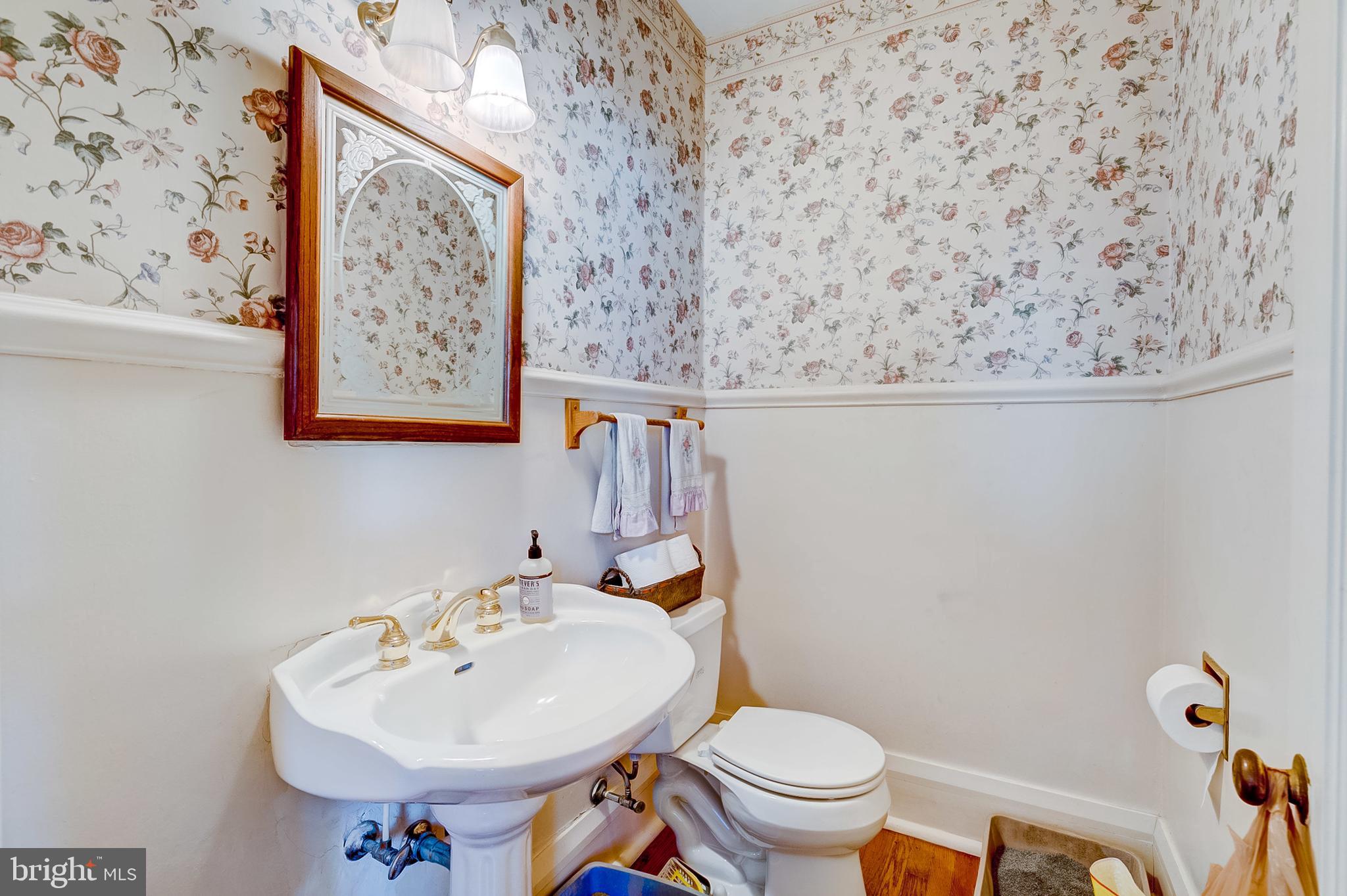 2234 Crest Road Baltimore, MD 21209 - Photo 54 of 59 1/2 bath on 1st floor