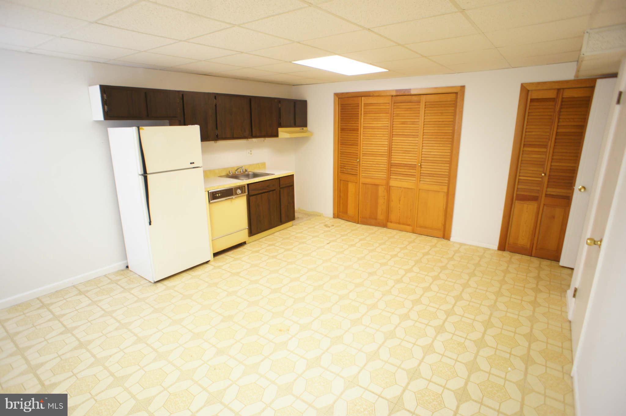 2119 Chantilla Road Baltimore, MD 21228 - Photo 14 of 14 Kitchen