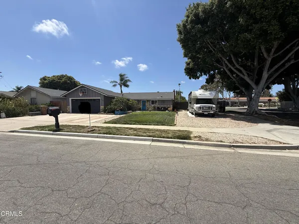 $3,750 | 10199 Erie Street, Ventura, CA 93004