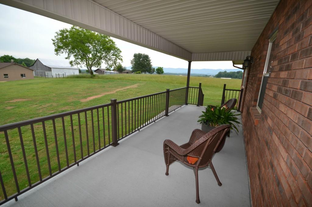 131 Keeble Road Maryville, TN 37804 - Photo 7 of 36 G