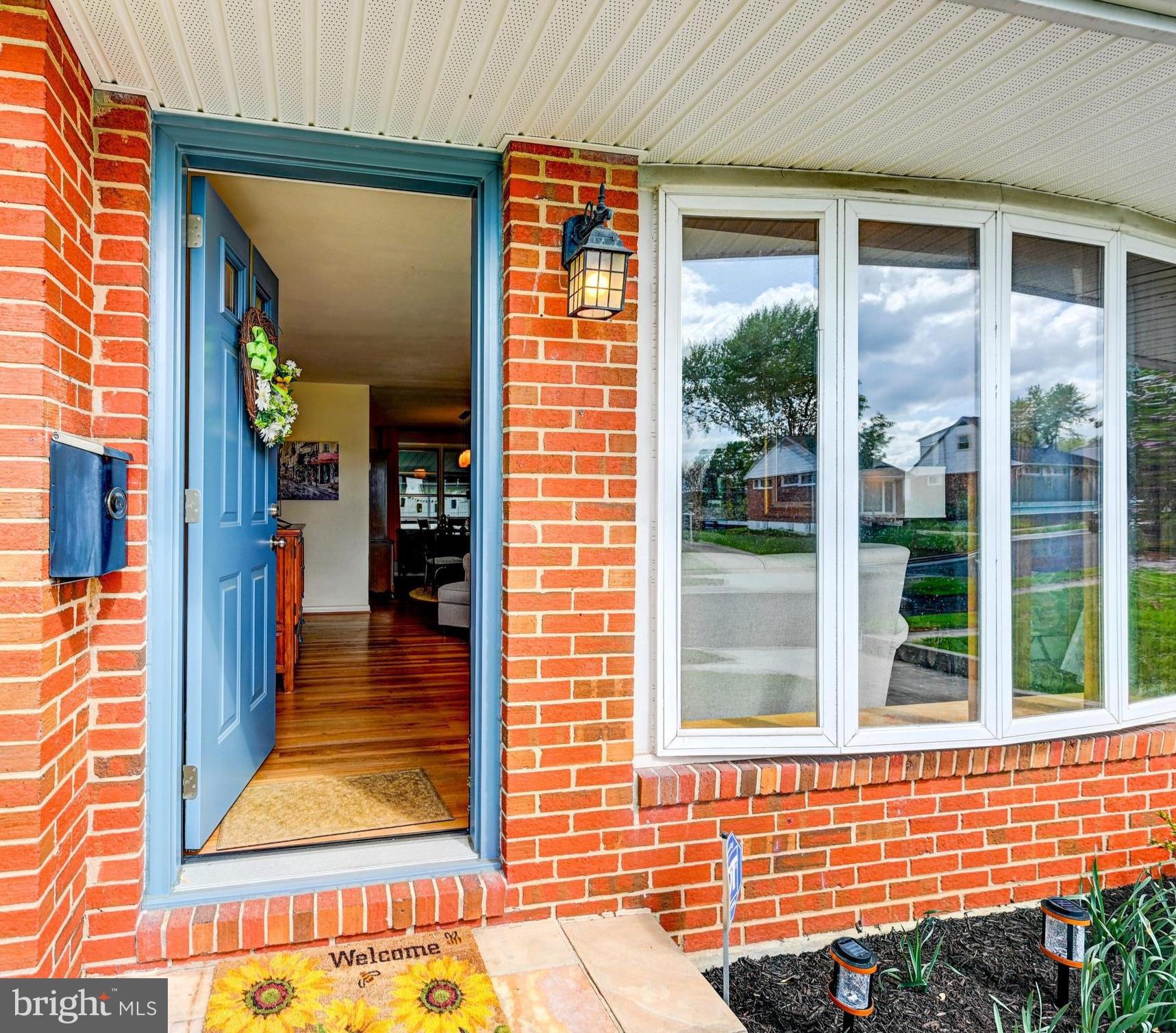 8416 Avery Road Rosedale, MD 21237 - Photo 10 of 35 Charming entryway with inviting hues.