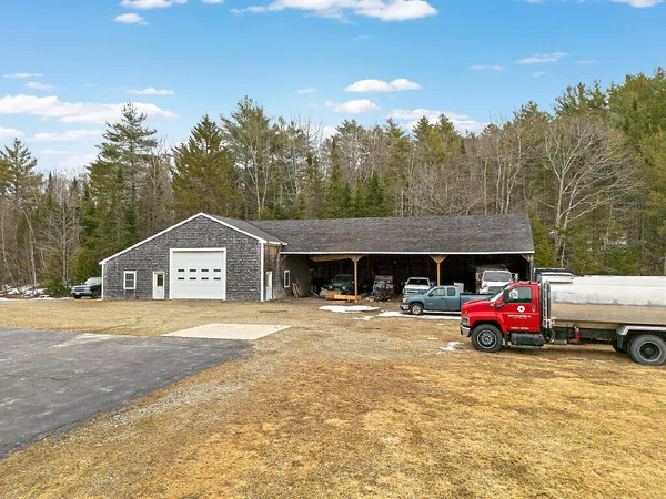 $600,000 | 55 Town Farm Lane, Whitefield, ME 04353