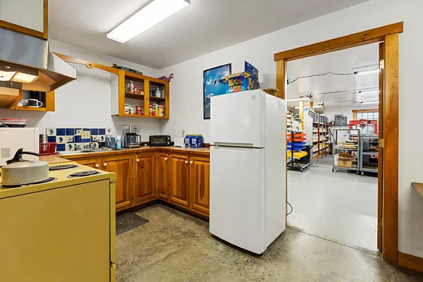 $600,000 | 55 Town Farm Lane, Whitefield, ME 04353