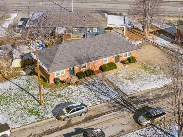 $345,000 | 13598 East 39th & 13600 Court, Independence, MO 64055