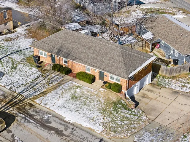 $345,000 | 13598 East 39th & 13600 Court, Independence, MO 64055