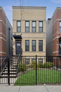 $799,000 | 3517 South Prairie Avenue, Chicago, IL 60653