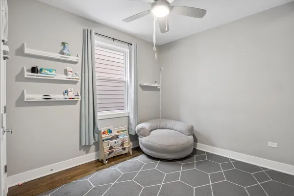 $799,000 | 3517 South Prairie Avenue, Chicago, IL 60653