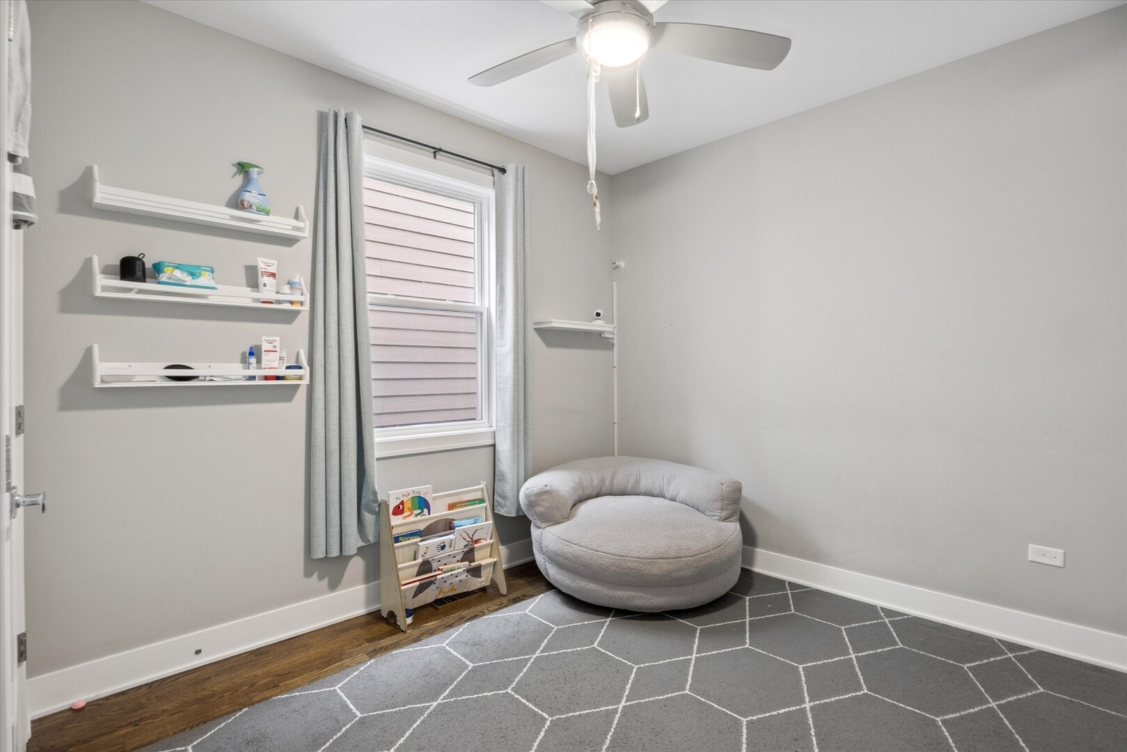 3517 South Prairie Avenue Chicago, IL 60653 - Photo 13 of 29