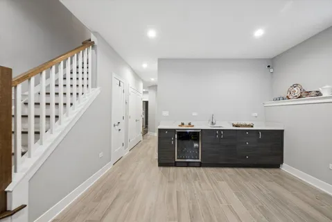 $799,000 | 3517 South Prairie Avenue, Chicago, IL 60653