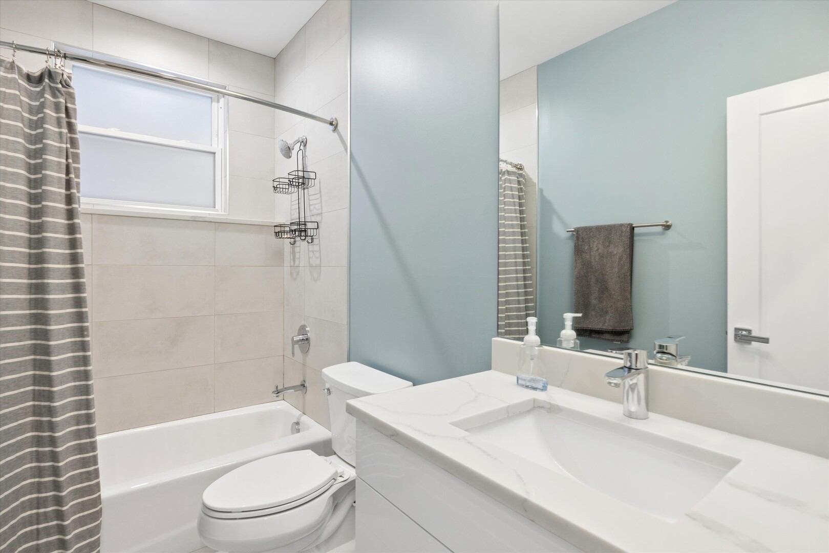3517 South Prairie Avenue Chicago, IL 60653 - Photo 18 of 29