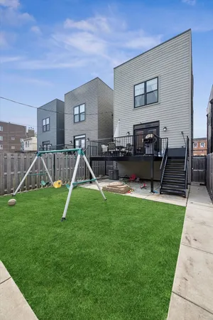 $799,000 | 3517 South Prairie Avenue, Chicago, IL 60653