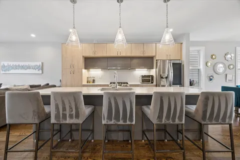 $799,000 | 3517 South Prairie Avenue, Chicago, IL 60653