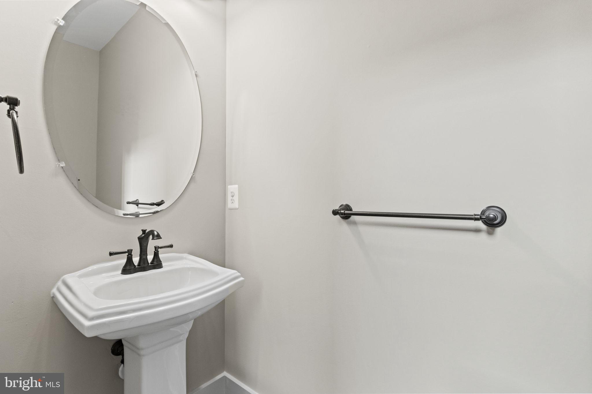 10522 Bethel Road Frederick, MD 21702 - Photo 31 of 66 First Floor Powder Room