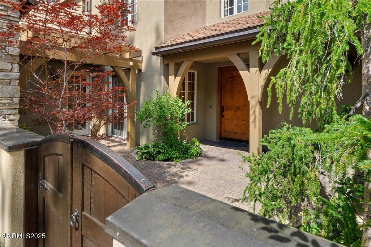 6410 Zermatt Court Reno, NV 89511 - Photo 4 of 52 04-DSC_3522