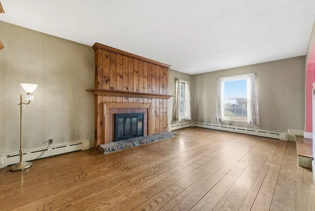 $339,000 | 171 Maple Street, East Longmeadow, MA 01028