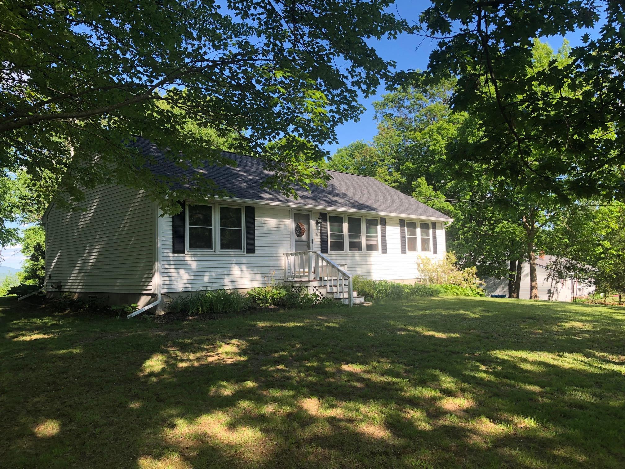 32 Ridge Road Tilton, NH 03276 - Photo 2 of 40