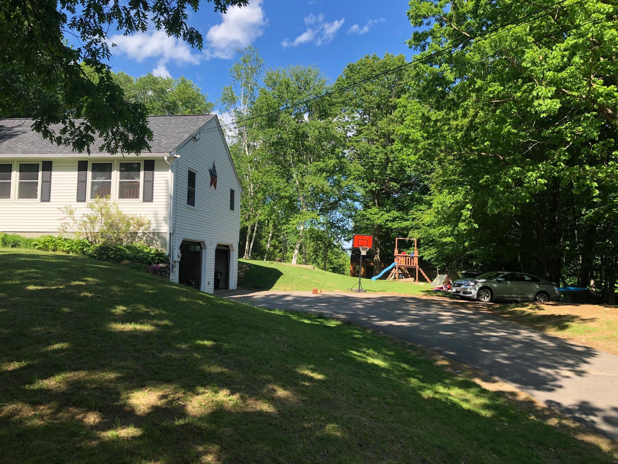 32 Ridge Road Tilton, NH 03276 - Photo 3 of 40