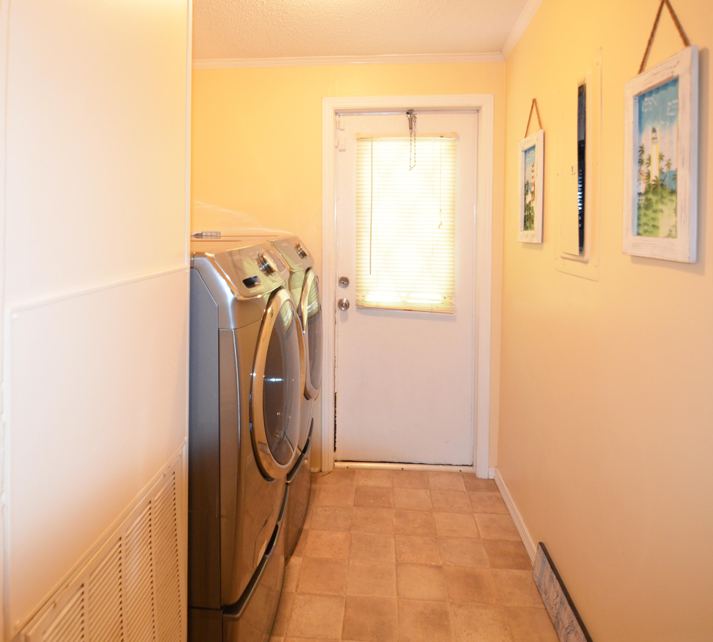 136 Shaffer Road Rockingham, NC 28379 - Photo 25 of 25 Laundry