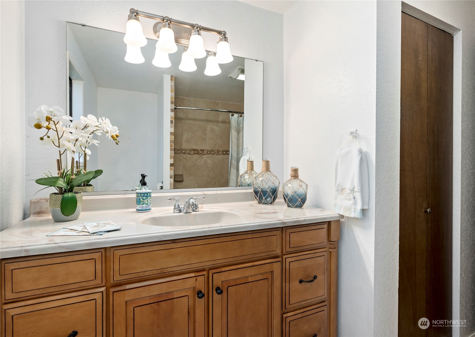 1395 Eagle Ridge Road Oak Harbor, WA 98277 - Photo 30 of 38 Gallery Image 30