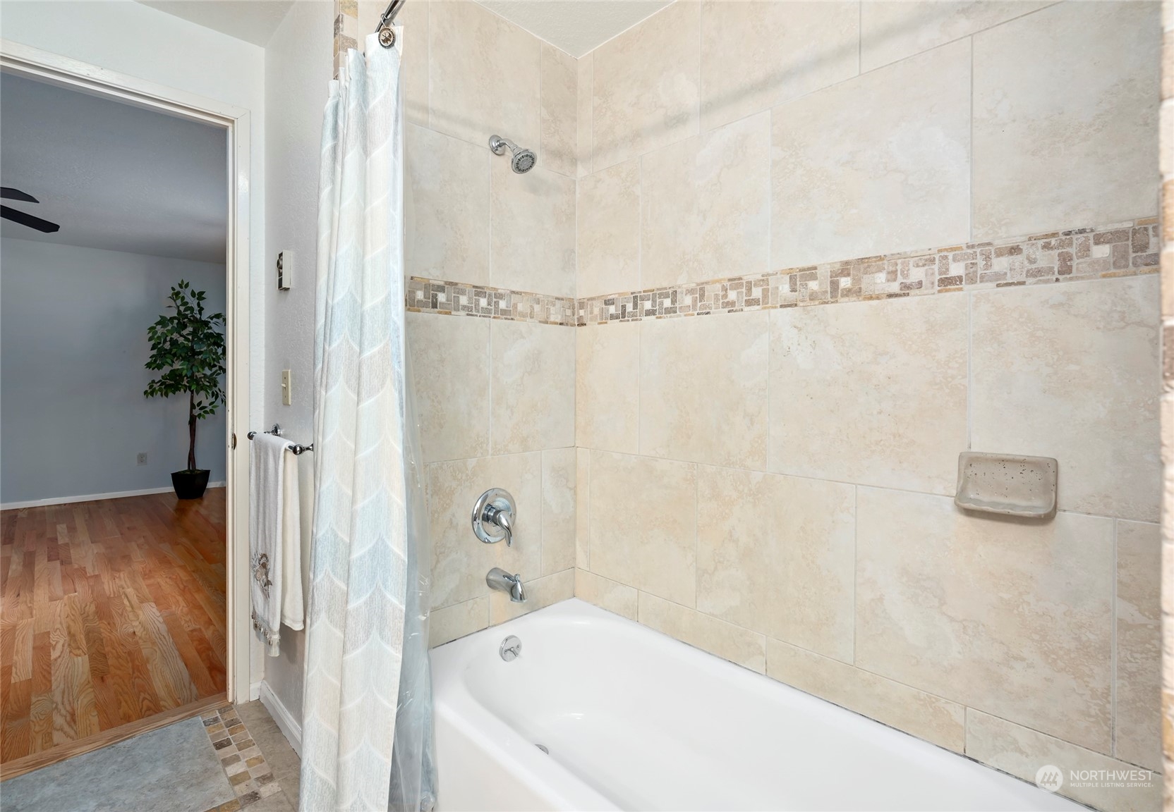 1395 Eagle Ridge Road Oak Harbor, WA 98277 - Photo 31 of 38 Gallery Image 31