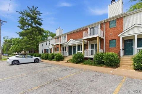 $169,900 | 9129 Wrenwood Lane, Brentwood, MO 63144
