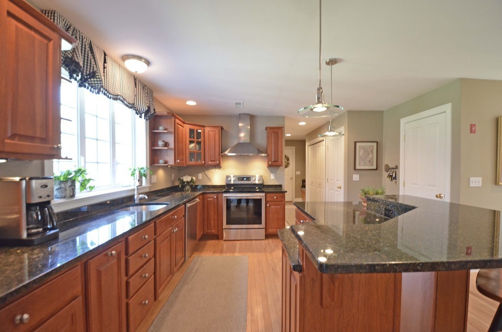 6 Jackson Farm Road Littleton, MA 01460 - Photo 7 of 30 Gallery Image 7