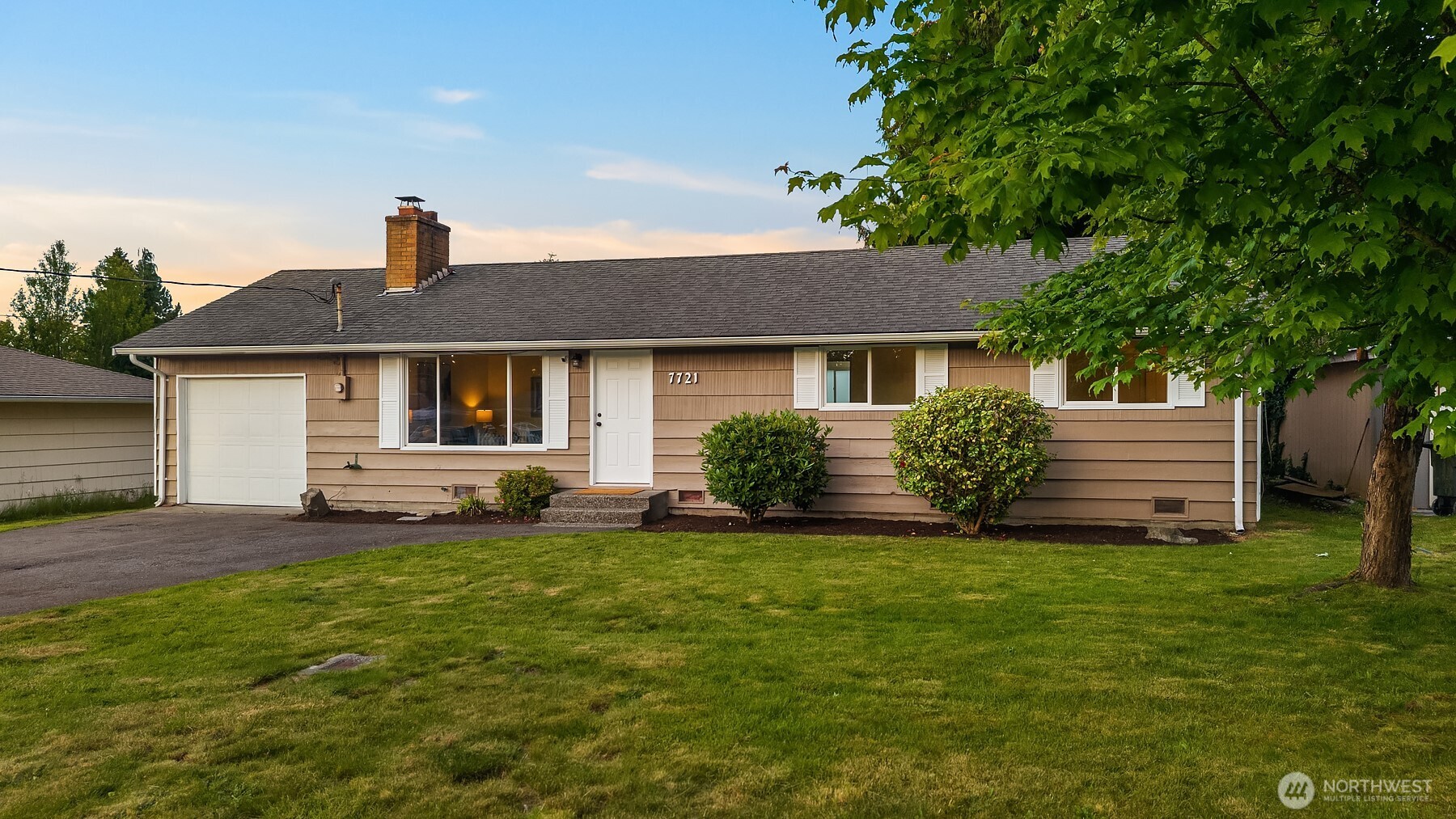 7721 Tyee Road Everett, WA 98203 - Photo 1 of 34