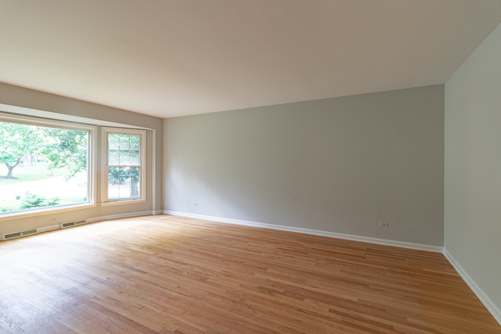 381 North Valley Road Barrington, IL 60010 - Photo 5 of 51