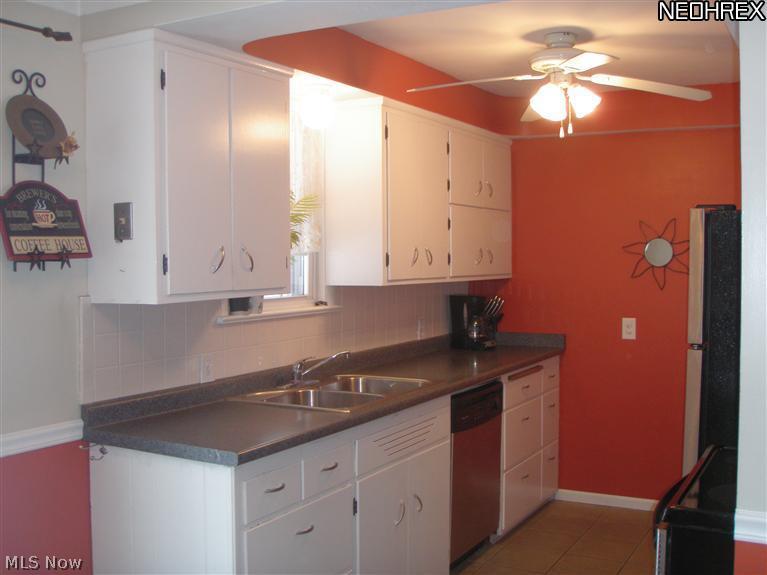 394 Clarmont Road Willowick, OH 44095 - Photo 10 of 11 Gallery Image 10