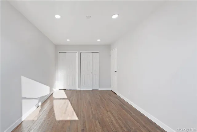 $929,999 | 3511 Mc Owen Avenue | Eastchester