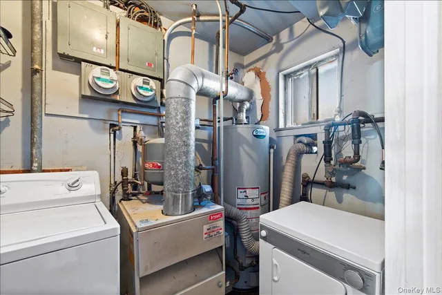 $929,999 | 3511 Mc Owen Avenue | Eastchester