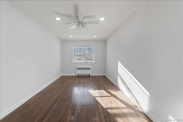 $929,999 | 3511 Mc Owen Avenue | Eastchester