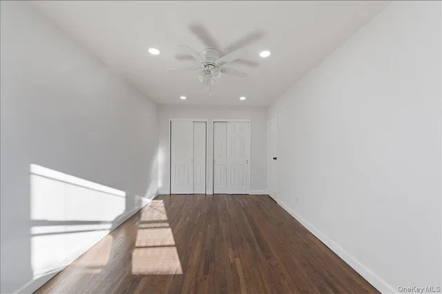 $929,999 | 3511 Mc Owen Avenue | Eastchester