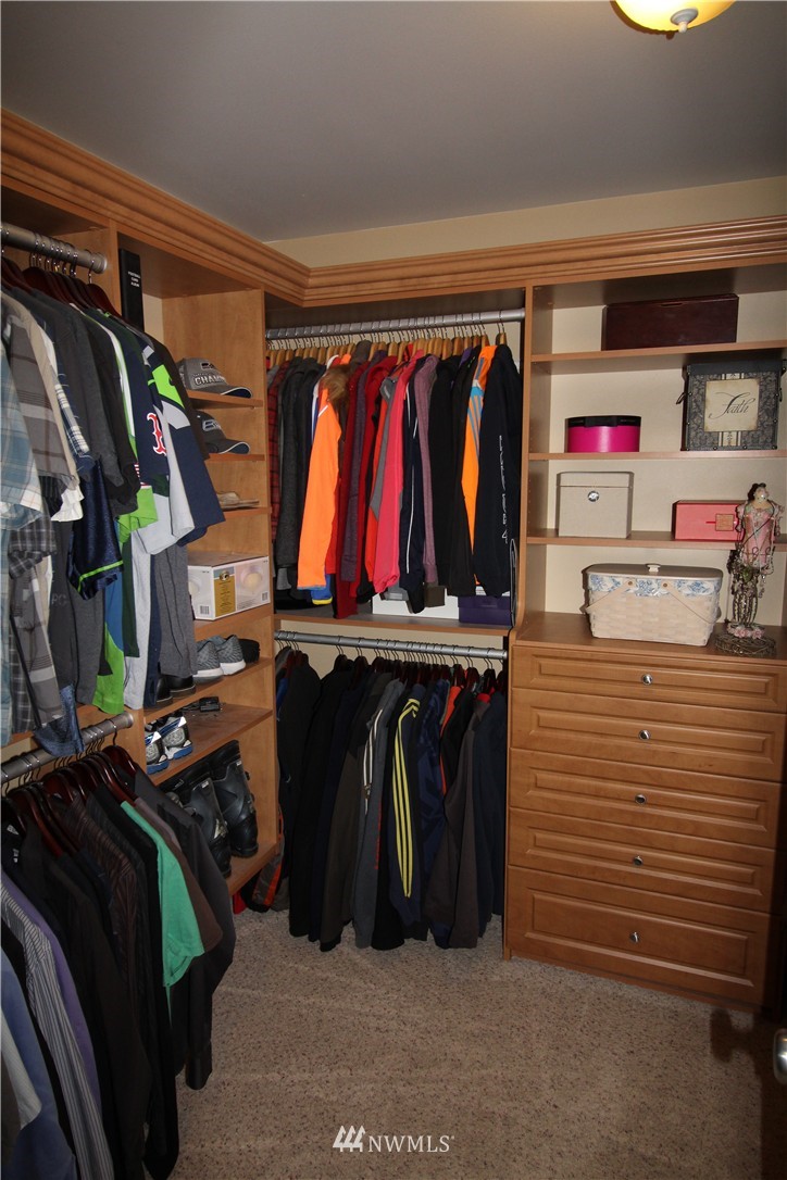 20141 84th Place Northeast Bothell, WA 98011 - Photo 14 of 25 Gallery Image 14