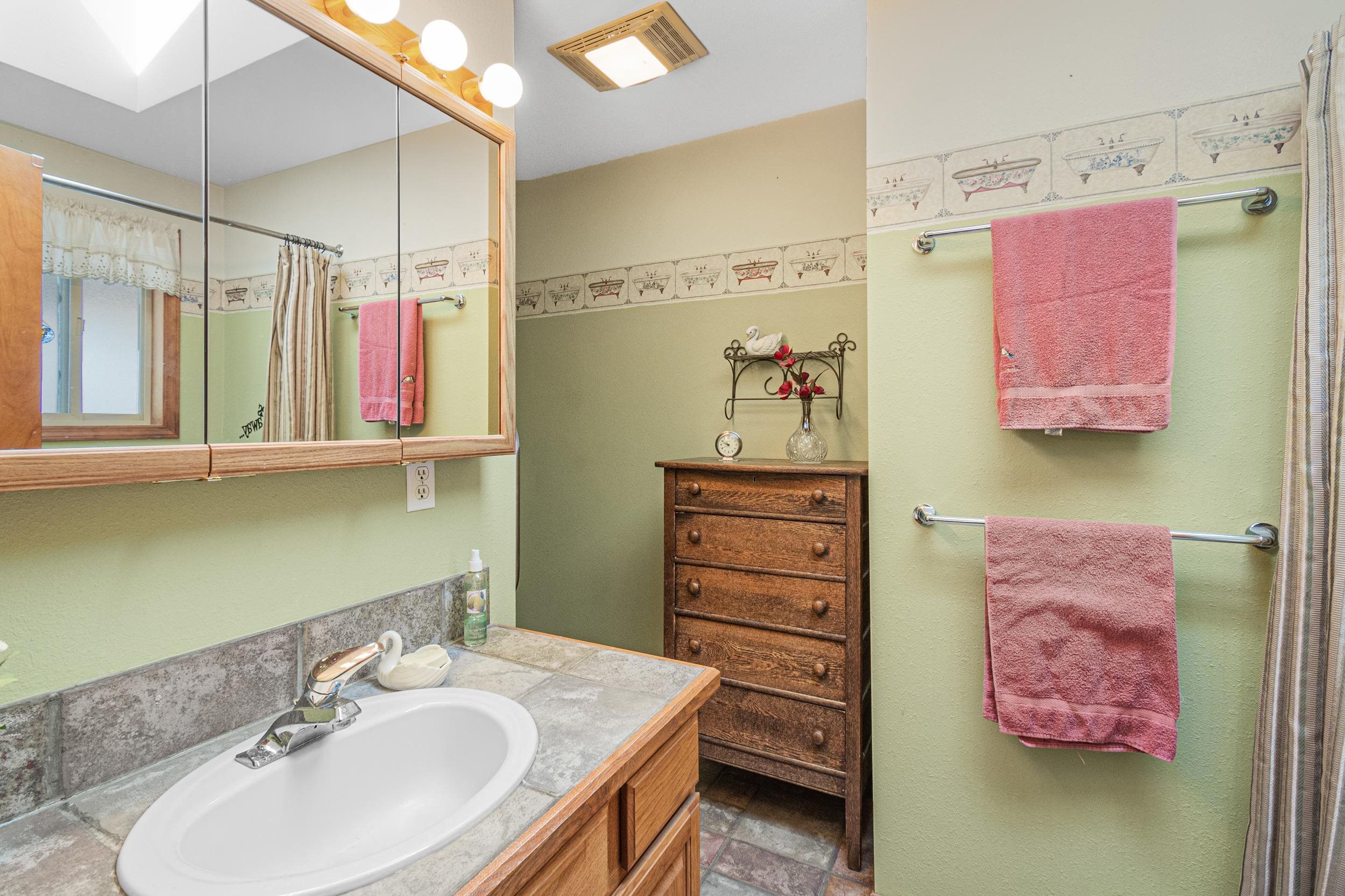 3802 Bissell Road Gifford, WA 99131 - Photo 15 of 46