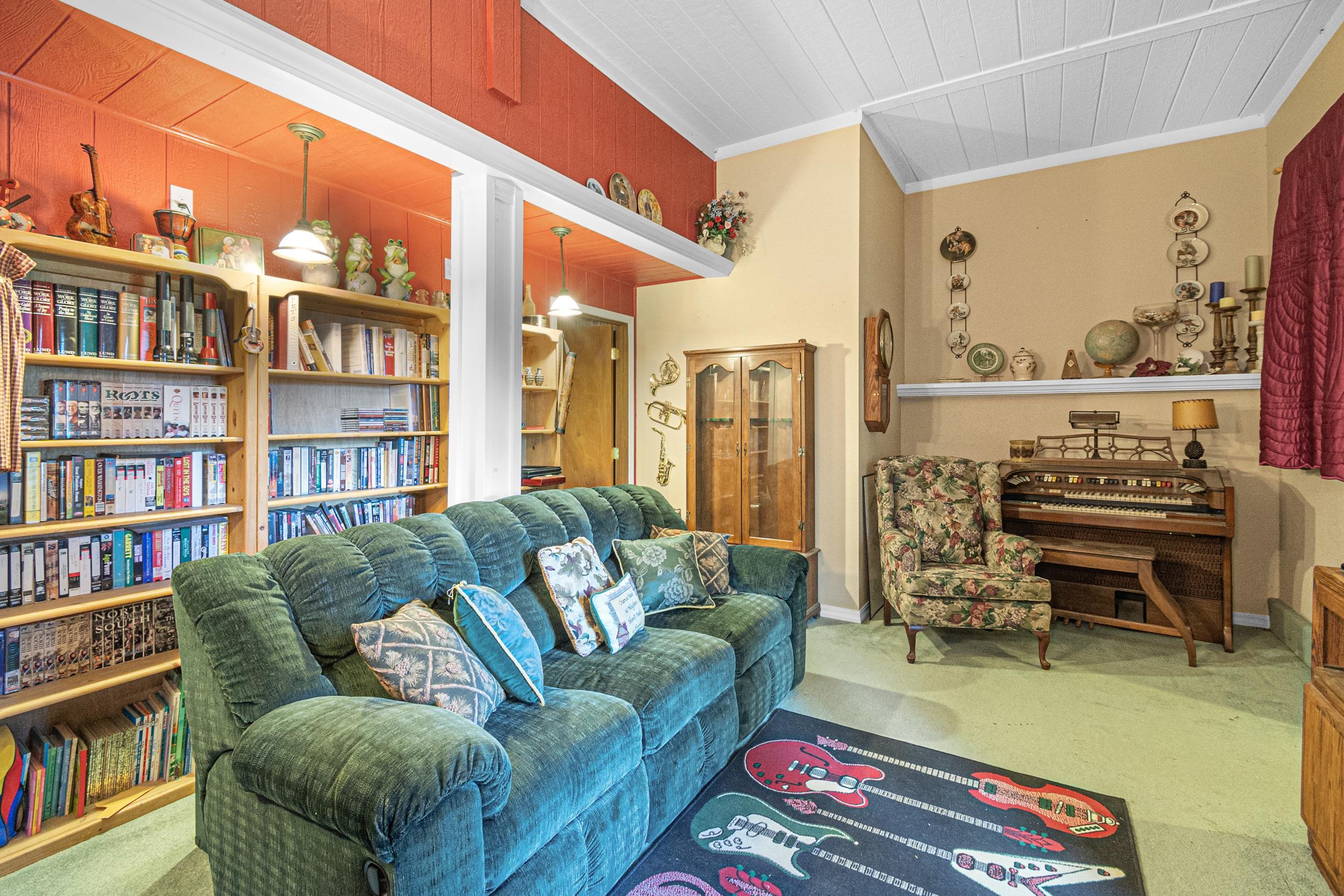 3802 Bissell Road Gifford, WA 99131 - Photo 19 of 46