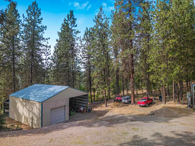 $540,000 | 3802 Bissell Road, Gifford, WA 99131