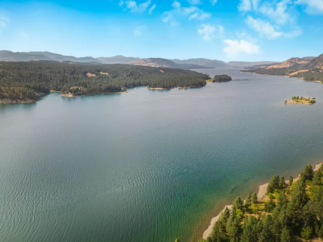 $540,000 | 3802 Bissell Road, Gifford, WA 99131