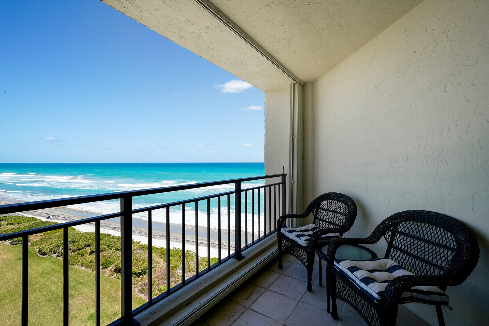 19850 South Beach Road, Unit 8D Jupiter, FL 33469 - Photo 14 of 22 32_Image_27_mls