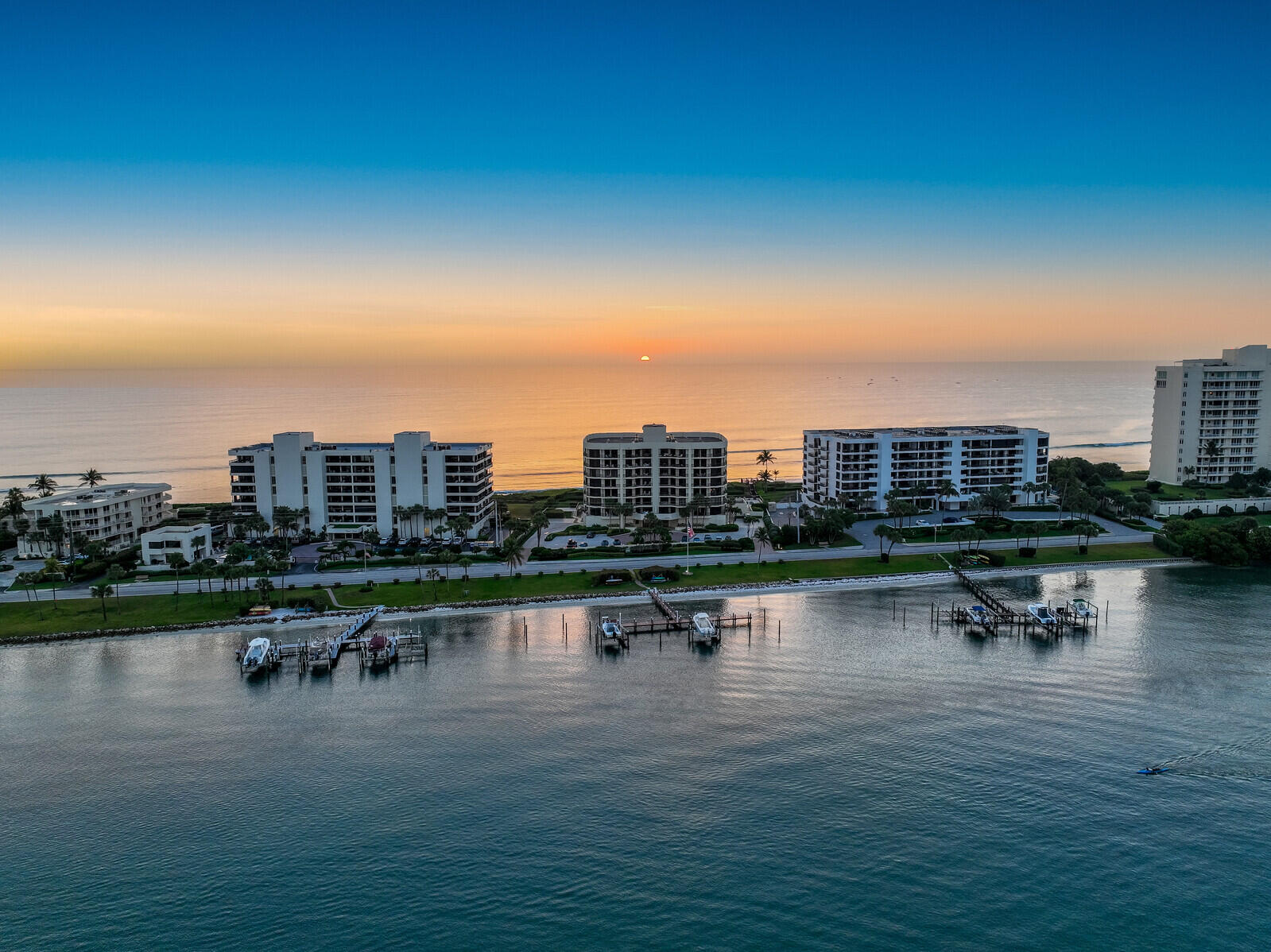 19850 South Beach Road, Unit 8D Jupiter, FL 33469 - Photo 19 of 22 44_Aerial_7_mls