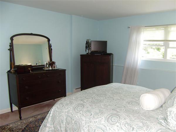 27 Arlington Road, Unit 21 Woburn, MA 01801 - Photo 7 of 15 Gallery Image 7