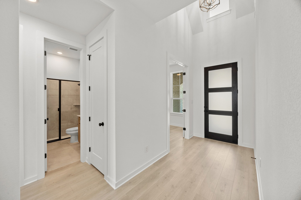 1216 Wolf Cyn Road Georgetown, TX 78628 - Photo 14 of 23 Gallery Image 14