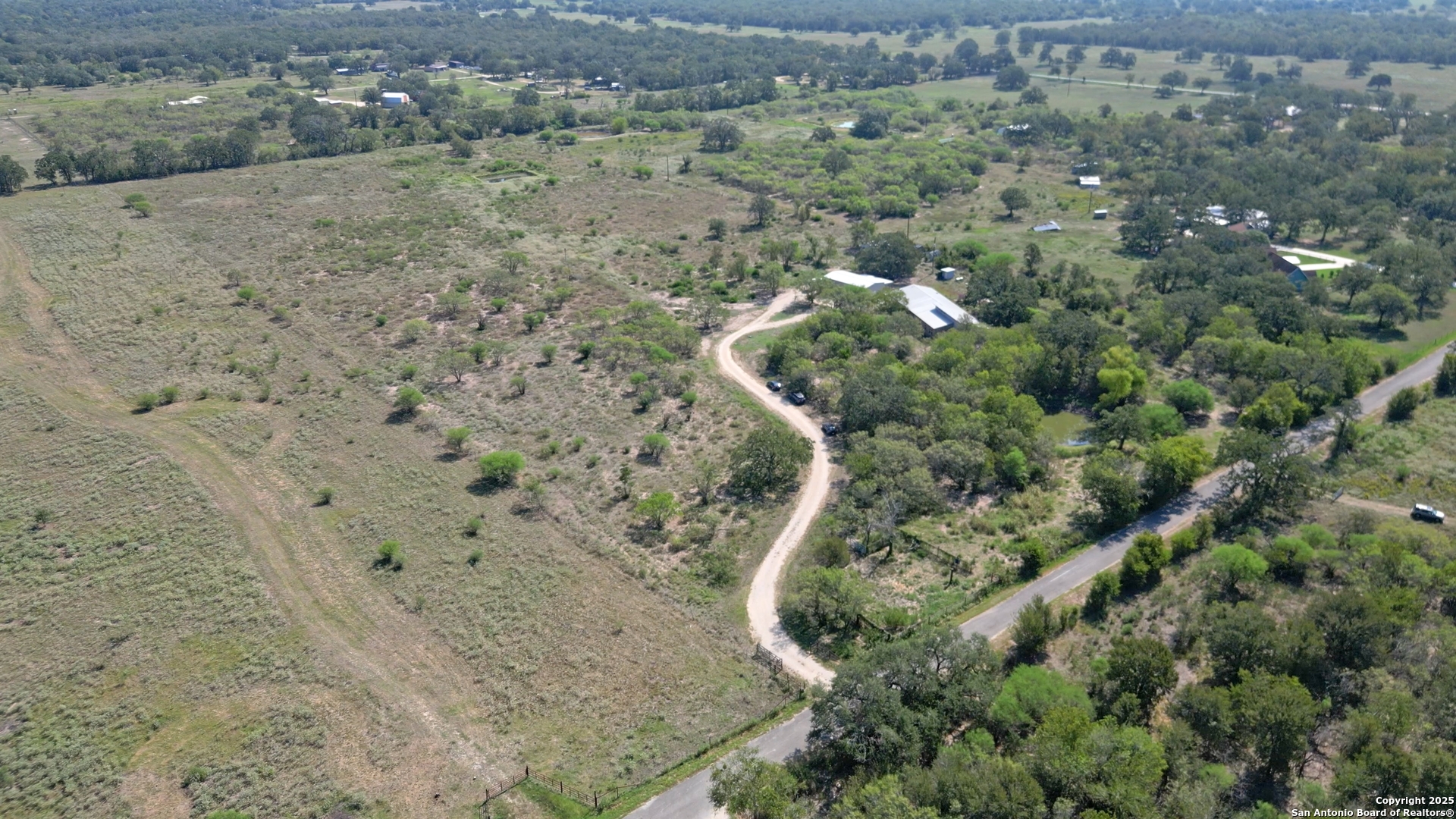 475 Jackson Road Kingsbury, TX 78638 - Photo 1 of 44 a view of a dry yard