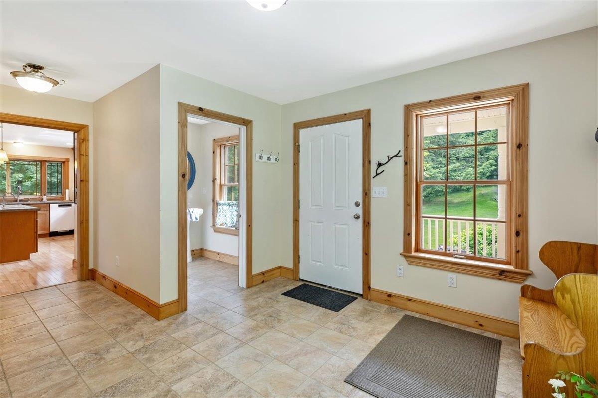 37 Comette Road Fairfax, VT 05444 - Photo 5 of 58