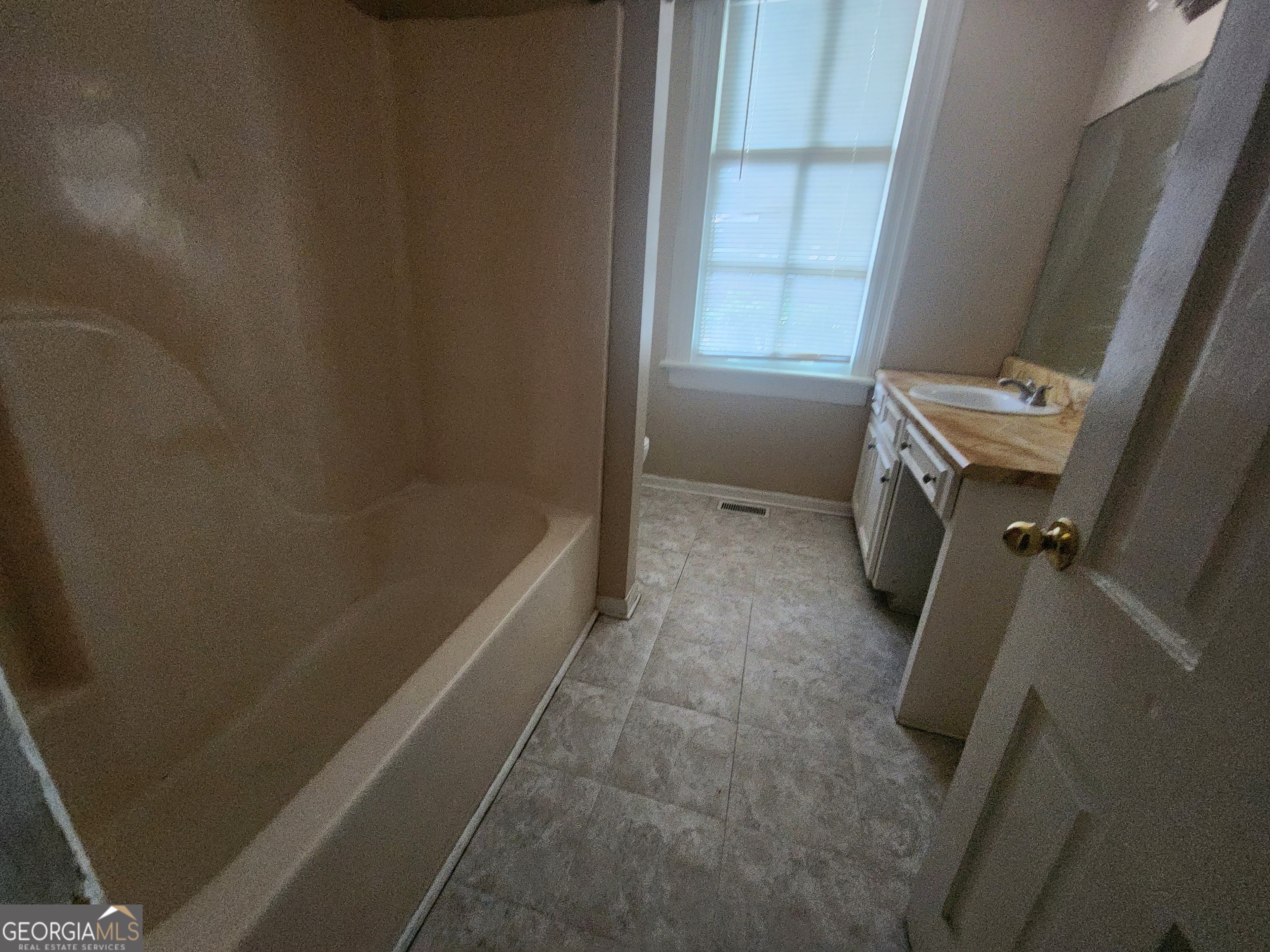 1113 19th Street, Unit A Columbus, GA 31901 - Photo 5 of 10