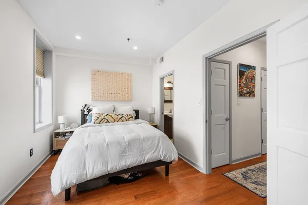 $669,000 | 307 1st Street, Unit 2, Hoboken, NJ 07030